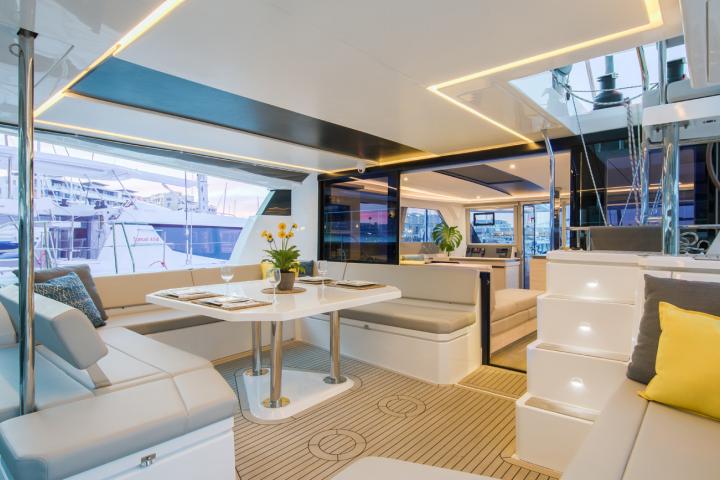 Leopard 50 Interior-9833_0
